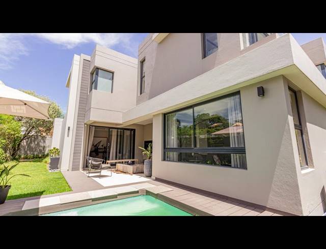 3 BEDROOM HOUSE FOR SALE IN LONEHILL